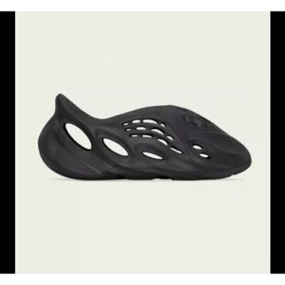 Adidas Yeezy Foam Runner RNNR - Onyx (HP8739) Size 10 - Picture 5 of 5